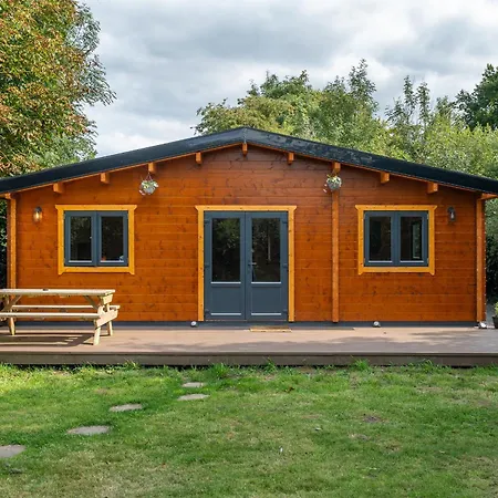 Rushbrook Log With Sauna Lodge